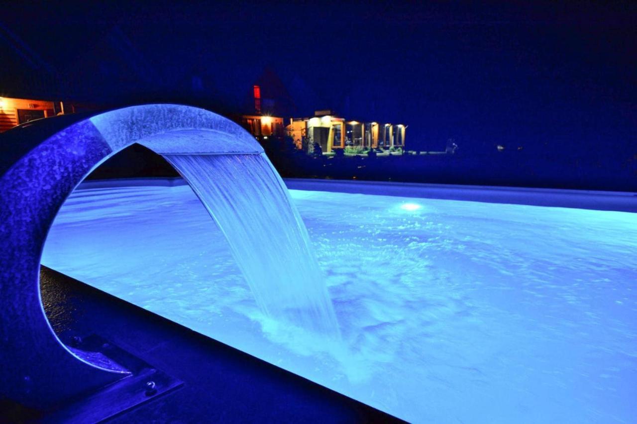 Holiday Resort With Pool, Jarosławiec Eksteriør bilde