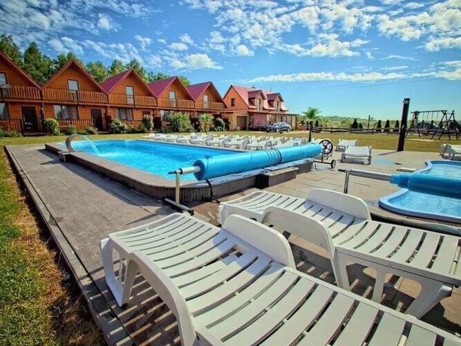 Holiday Resort With Pool, Jarosławiec Eksteriør bilde